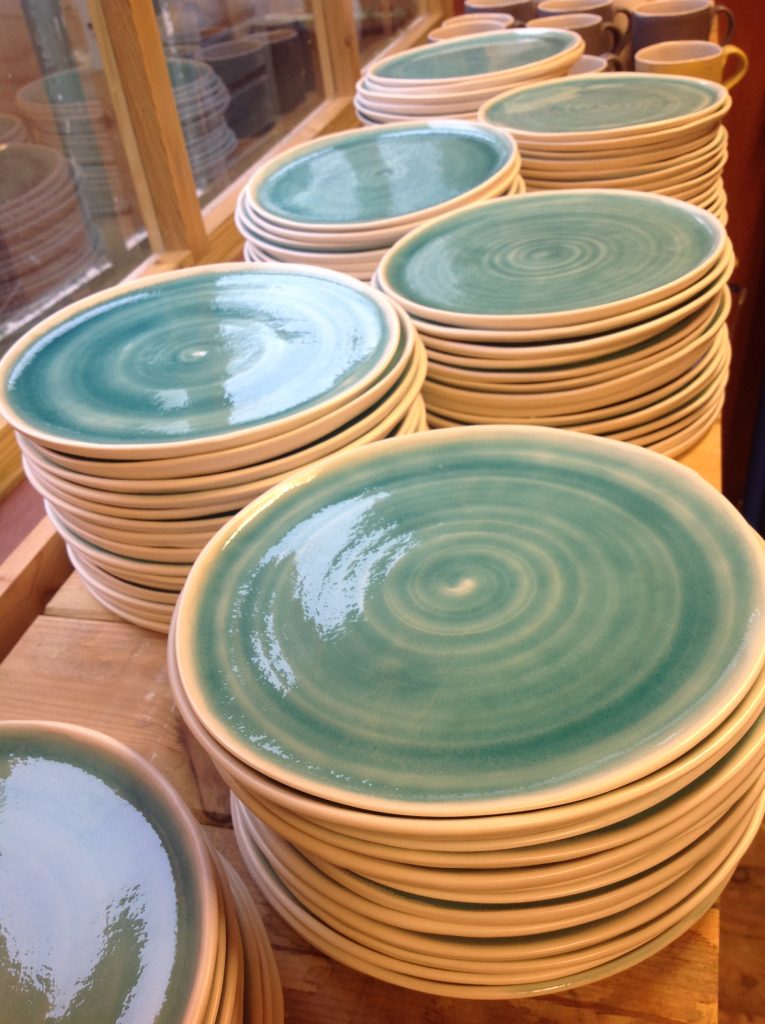 Porcelain plates